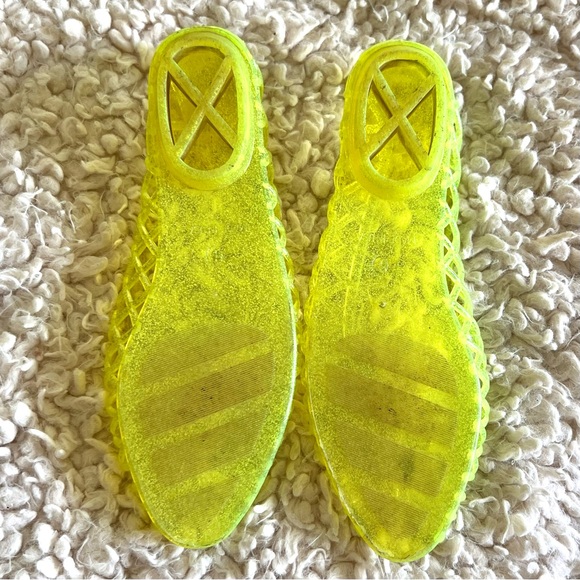 Jellies in highlighter yellow/green - Picture 2 of 3